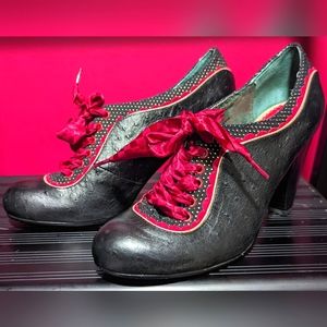 Poetic License rounded ribbon heels, EU 38.5